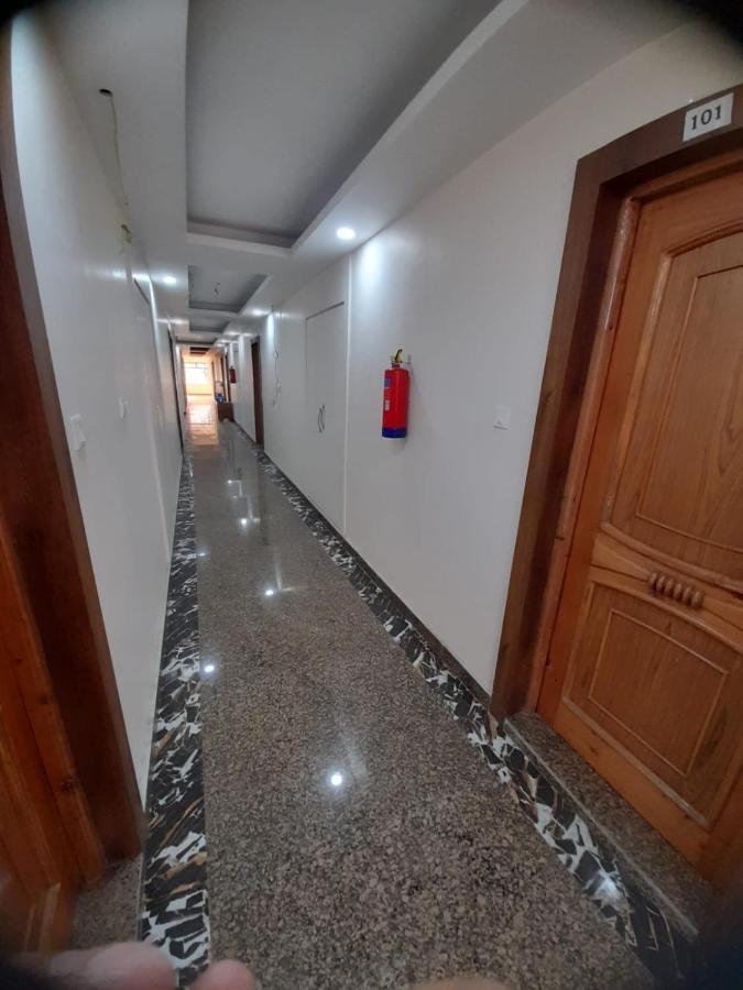 Hotel Zoon Dabb Srinagar Airport Kashmir Exterior foto