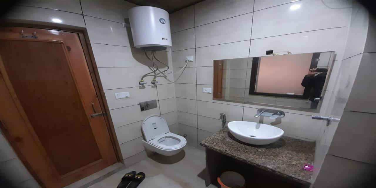 Hotel Zoon Dabb Srinagar Airport Kashmir Exterior foto