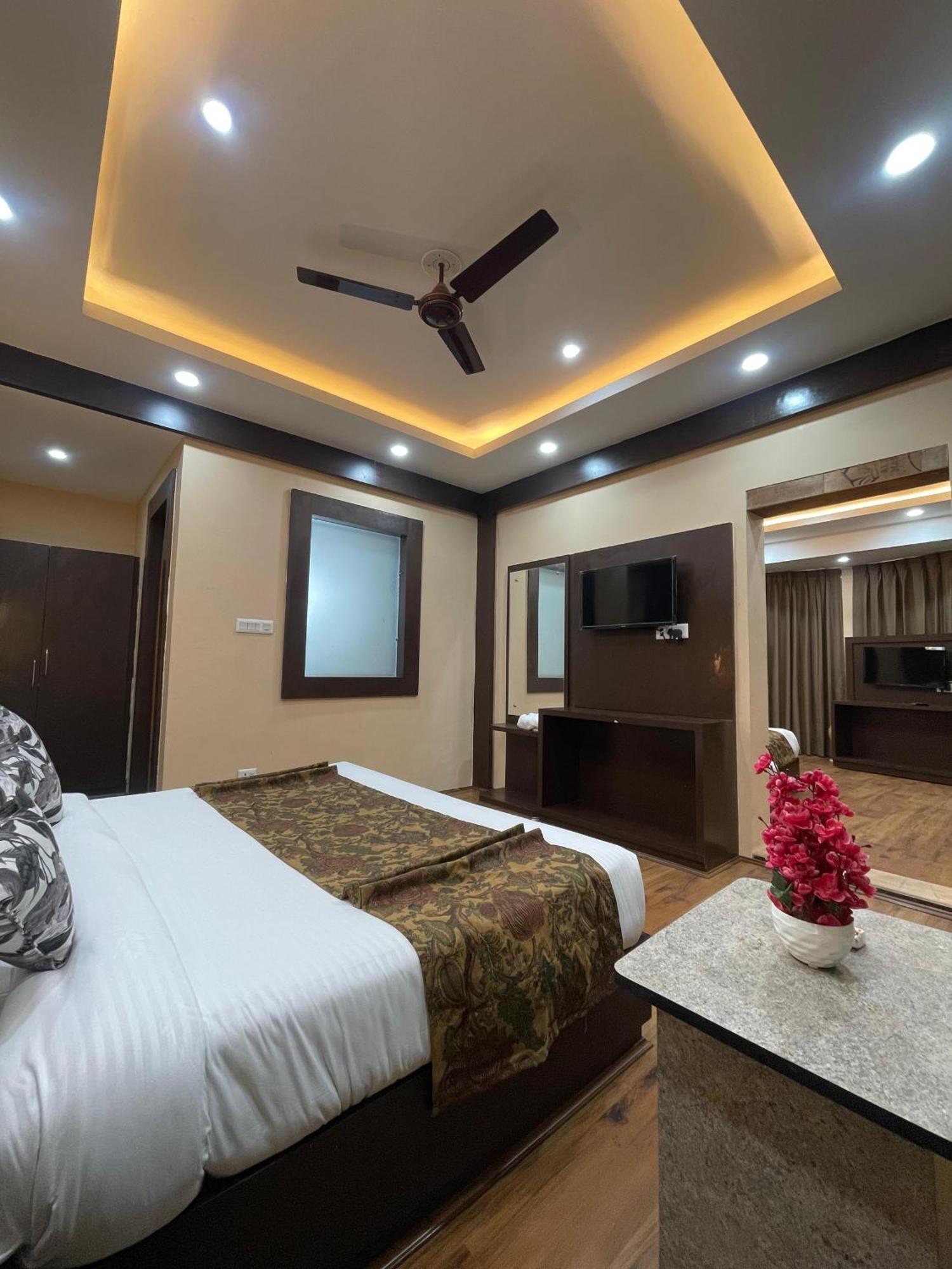 Hotel Zoon Dabb Srinagar Airport Kashmir Exterior foto